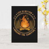 ライフイズベターキャンのまわりにプファイアキャンピング カード (黄色い花)