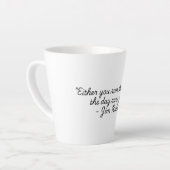 「ライフコレクション引用文」ジョン・ローハン カフェラテマグ (左アングル)