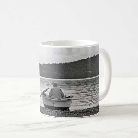 ライフスタイルカッコいい写真：エーゲ海の漁師 コーヒーマグカップ (正面右)