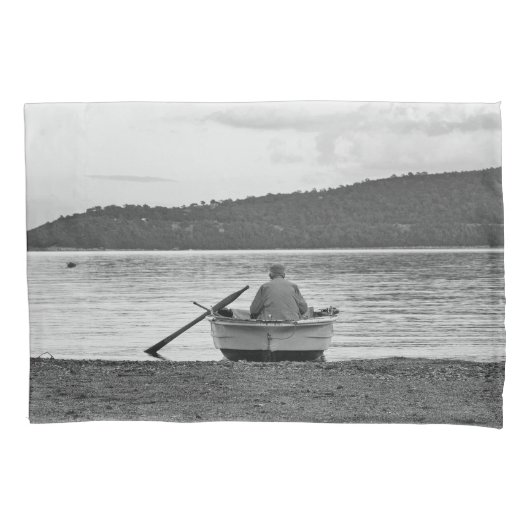 ライフスタイルカッコいい写真：エーゲ海の漁師 枕カバー (正面)