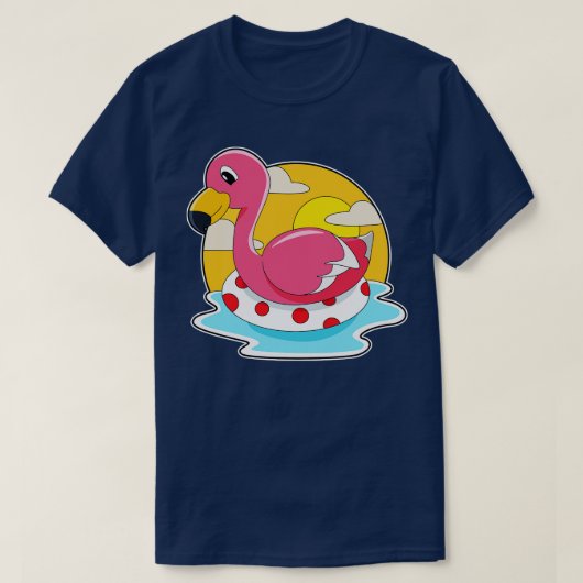 ライフブイで泳いでいるフラミンゴ Tシャツ (デザイン正面)