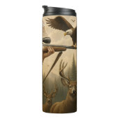 ライフルと鹿を持つ女性ハンター タンブラー (回転右)