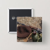 ライフル、軍隊カバー、水筒 缶バッジ (正面&裏面)