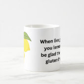 ライフ与えユーレモン – Gluten Free Mag コーヒーマグカップ (中央)