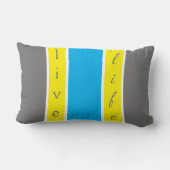 ライブライフ、青と黄ストライプの色 ランバークッション (裏面)