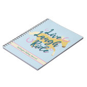 ライブ笑い乗り – ティール(緑がかった色)+パロミノ乗馬 ノートブック (左側)