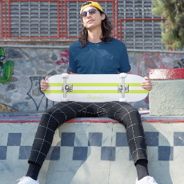 ライムグモダンリーンホワイトレーシングストライプズモノグラムの スケートボード