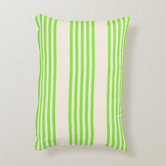 ライムグリーンとベージュ5つのストライプパターン アクセントクッション (裏面(縦))