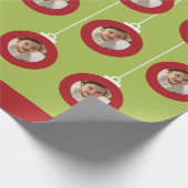 ライムグリーンとレッドクリスマスオーナメントフォトフレーム ラッピングペーパー (角)