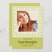 ライムグリーンのモダンな円形の卒業 案内状 (正面/裏面)