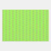 ライムグリーンの背景に白いデイジーチェーン ラッピングペーパーシート (正面3)