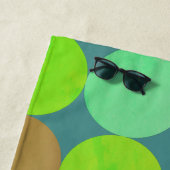 ライムグリーンティール（緑がかった色）ターコイズ&ラストサークルモノグラム ビーチタオル (インサイチュ)