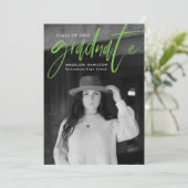 ライムグリーンブラシスクリプト4写真卒業 案内状 (スタンド正面)