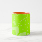 ライムグリーンgeomentricドットストライプグラフィックパターン ツートーンマグカップ (中央)
