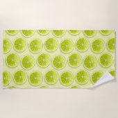 ライムスライス（淡い黄色） ビーチタオル (正面)