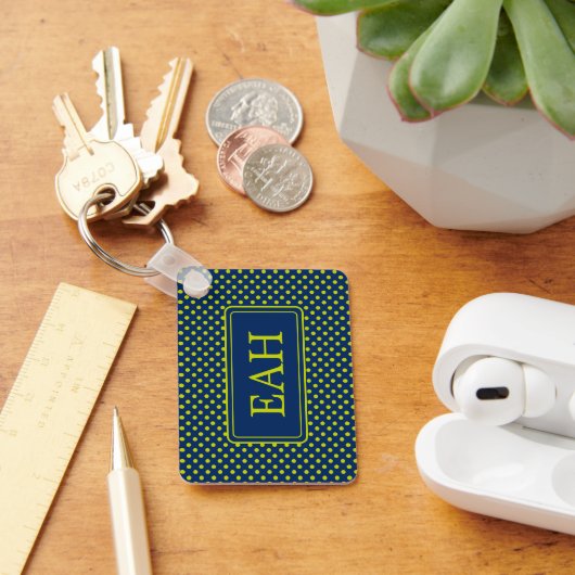 ライム名門私立校風のグリーン水玉模様オンネイビーブルーモノグラム キーホルダー (デスク)