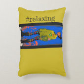 ライモンの中で休息しているヴィーブに アクセントクッション (正面(垂直))