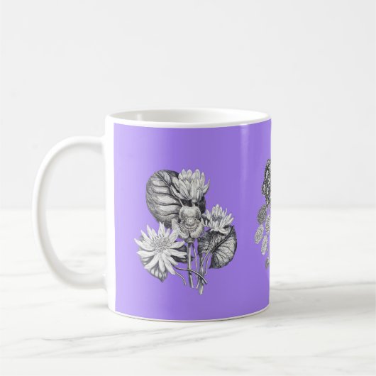 ライラックの背景にモノクロの花 コーヒーマグカップ (左)