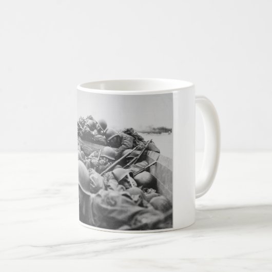 ラインを交差させている同盟第二次世界大戦の兵士 コーヒーマグカップ (正面右)