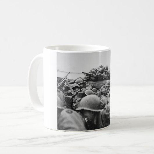 ラインを交差させている同盟第二次世界大戦の兵士 コーヒーマグカップ (正面左)