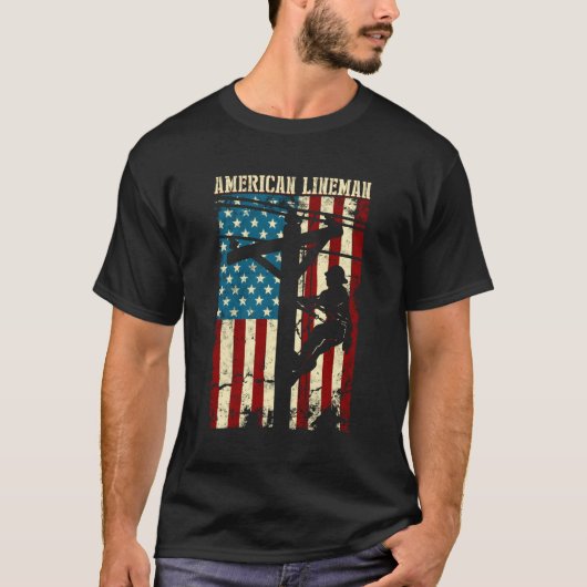 ラインアメリカ国旗の電気ケーブル愛国線 Tシャツ (正面)