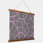 ラインアート：グレー上のピンク 吊り下げ型タペストリー (傾斜あり)