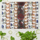 ラインストーンと真珠 – ヴィンテージジュエリー キッチンタオル (折り畳み)