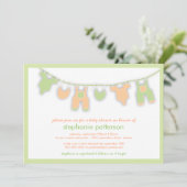 ライン中立ベビーシャワーのかわいいベビーの衣服 招待状 (スタンド正面)