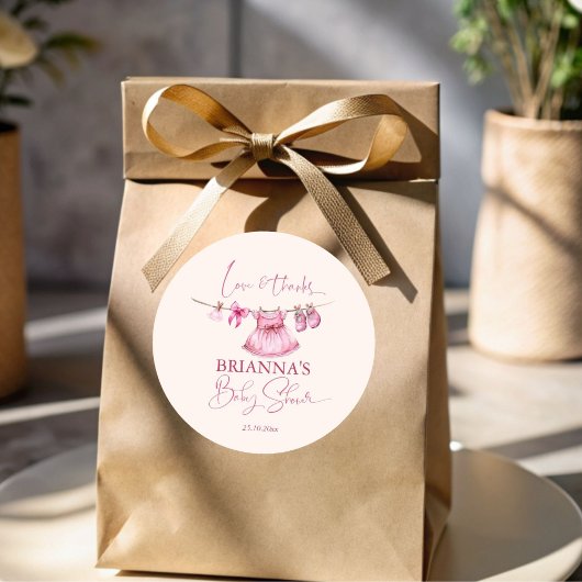 ライ名門私立校風のンの赤ちゃんシャワー好みのピンクの服 ラウンドシール