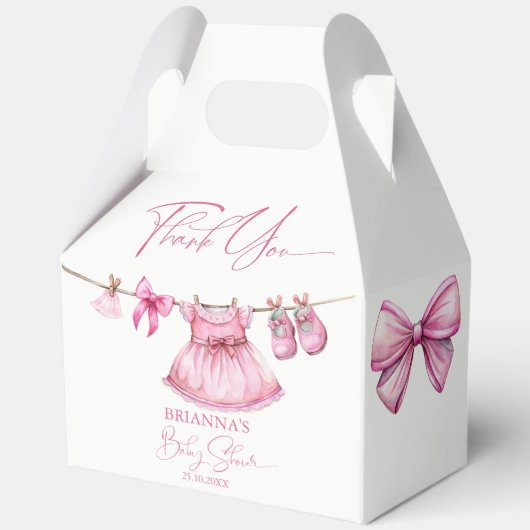 ライ名門私立校風のン女子の赤ちゃんシャワーのピンクの服 フェイバーボックス (裏面)