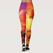 ライ白熱［赤熱］光を放つフアートの木 レギンス (裏面)