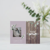 ライ素朴ト&ウッドフォトラベンダーブライダルシャワー インビテーションポストカード (スタンド正面)