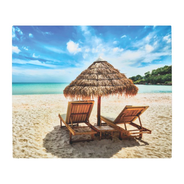 ラウンジチェアオンビーチ装飾用クッション メタルプリント (正面)