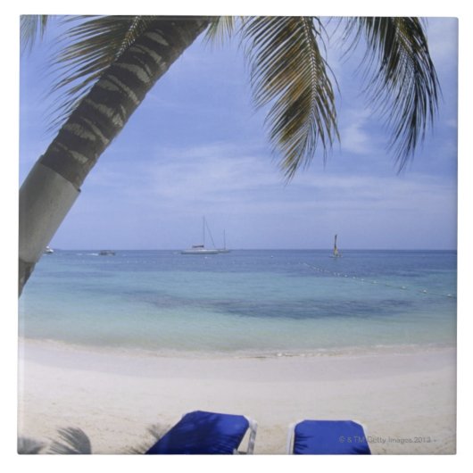 、ラウンジチェア、ヤシの木、地平線浜に引き上げて下さい タイル (正面)