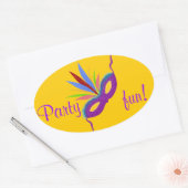 ラウンドスティッカーパープルマスク羽毛マルディグラおもしろい 楕円形シール (封筒)