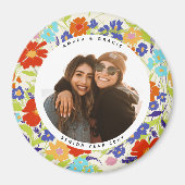 ラウンドフォトかわいらしワイルドフラワーフレームと文字マグン マグネット (正面)