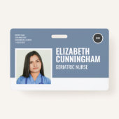 ラウンドロゴナース写真名バーコード水平 バッジ (正面)