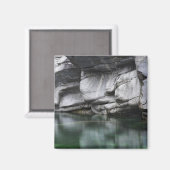 ラウンドロッククリフバイヴェルザスカリバー マグネット (正面/裏面)