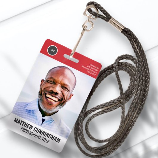 ラウンドロモダンゴ従業員の写真名バーコード バッジ