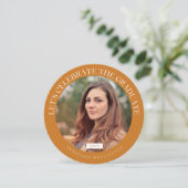 ラウンドOchreタイポグラフィ2022写真卒業 招待状 (スタンド正面)