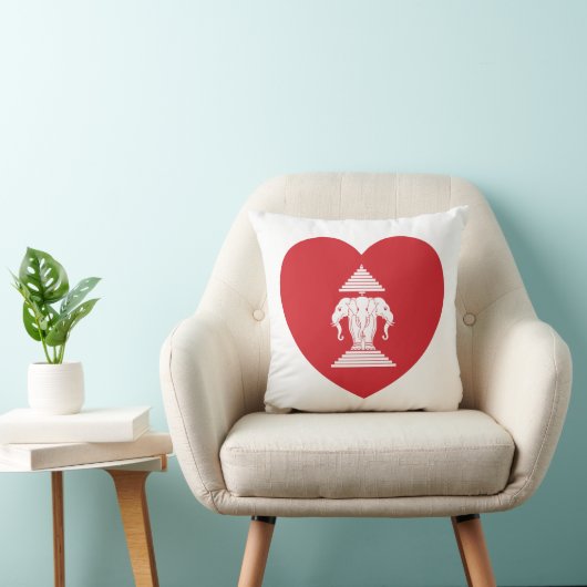 ラオスのエラワン3頭象ハート国旗 クッション (椅子)
