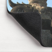 ラオスのジャイアントガーディアン…ラオス・ビエンチャン・ブッダ・パーク マウスパッド (コーナー)