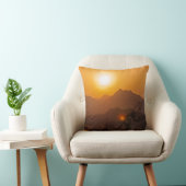 ラオスの山が多い日没 クッション (椅子)