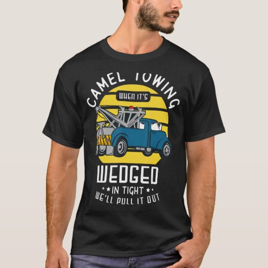 ラクダがウェッジされた時に引っ張る Tシャツ (正面)