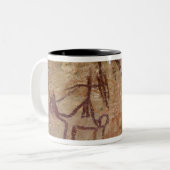 ラクダと共に描かれた古代の岩絵と ツートーンマグカップ (正面左)