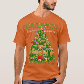 ラクダのクリスマスツリーを飾るサンタ ラクダのダサいクリスマス Tシャツ