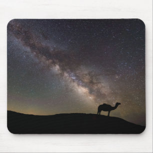 ラクダのシルエットおよびMilkyway マウスパッド