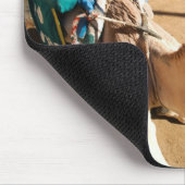 ラクダフレンドリーは次のライダーであるカイロを待っている。 マウスパッド (コーナー)