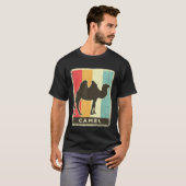 ラクダヴィンテージレトロポスター動物 Tシャツ (正面フル)