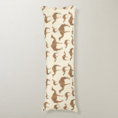 ラクダ動物模様 ボディピロー (正面縦)